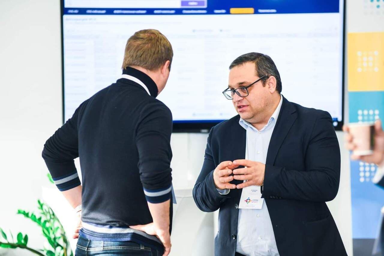 Photo of the contact